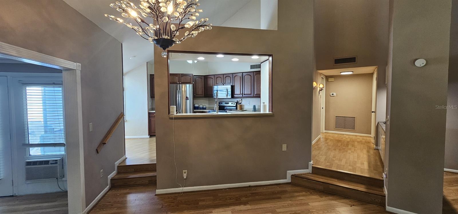 10495 LONGWOOD DR — photo 22
