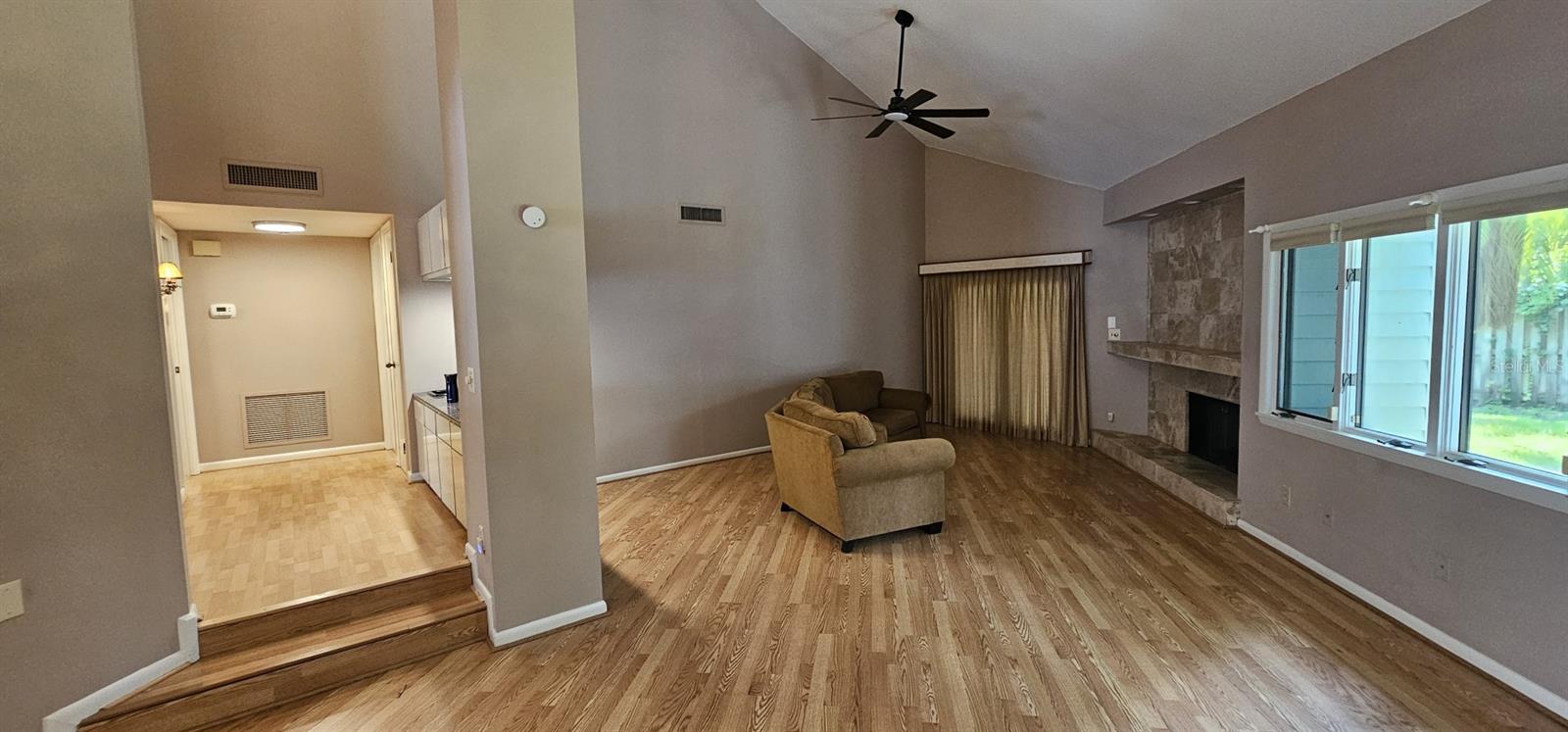 10495 LONGWOOD DR — photo 23