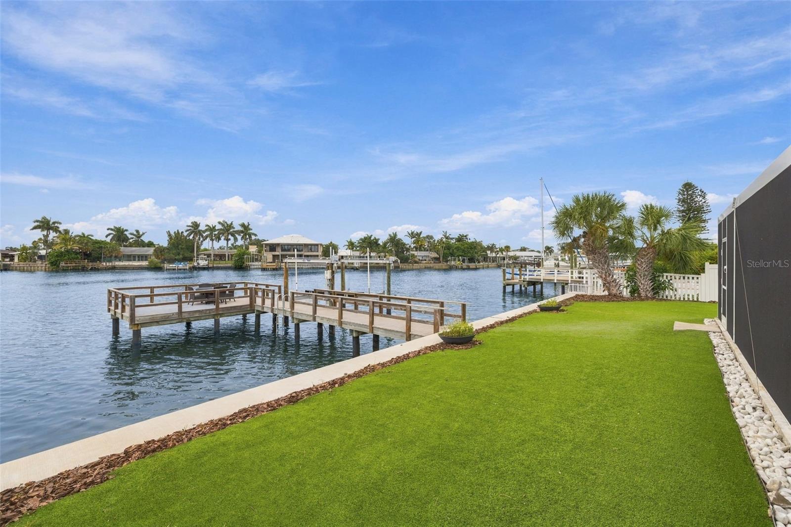 2440 S SHORE DR SE — photo 47