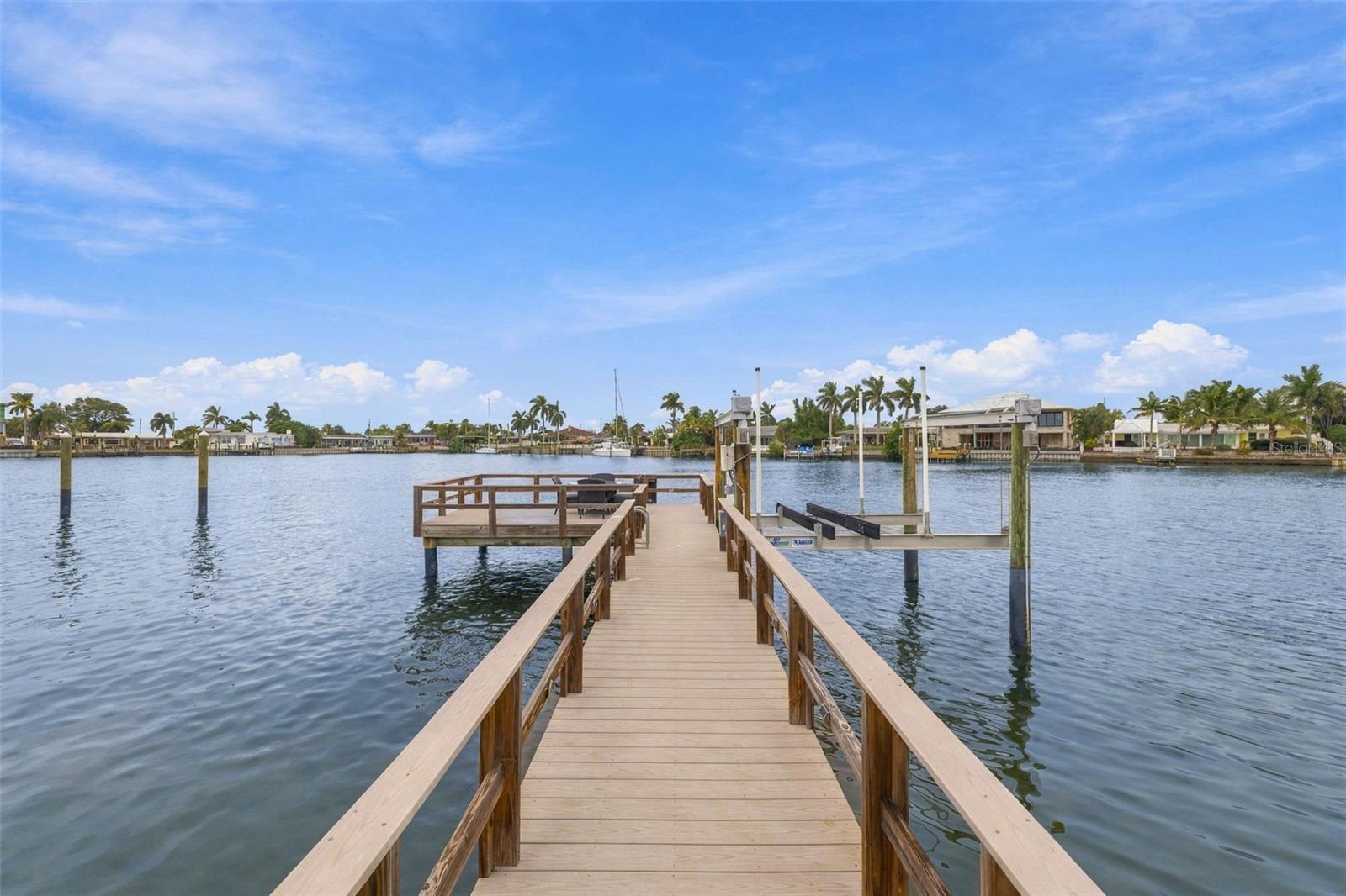 2440 S SHORE DR SE — photo 51
