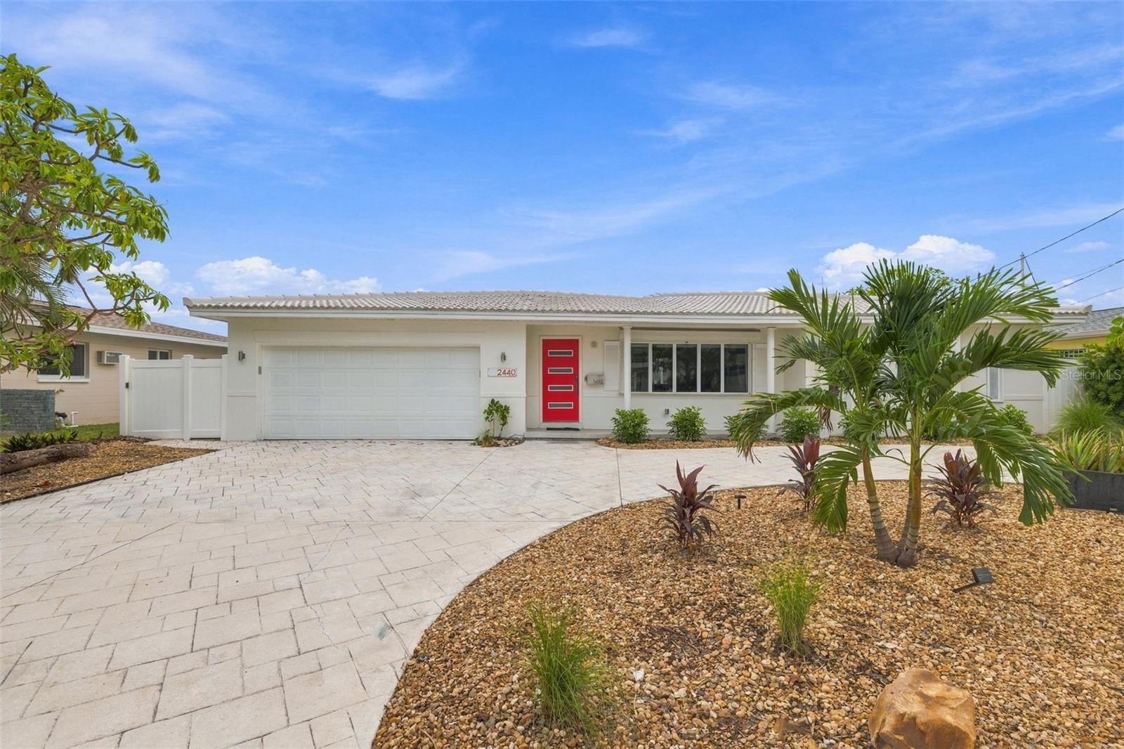 2440 S SHORE DR SE — photo 73