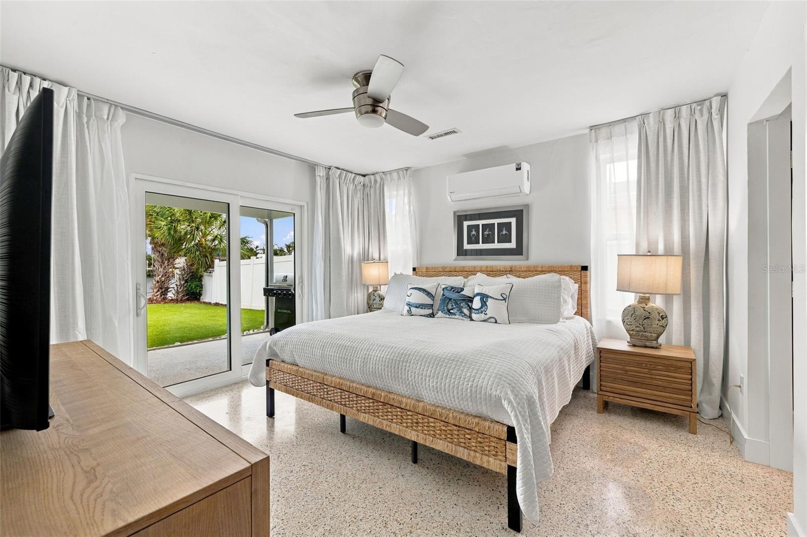 2440 S SHORE DR SE — photo 25