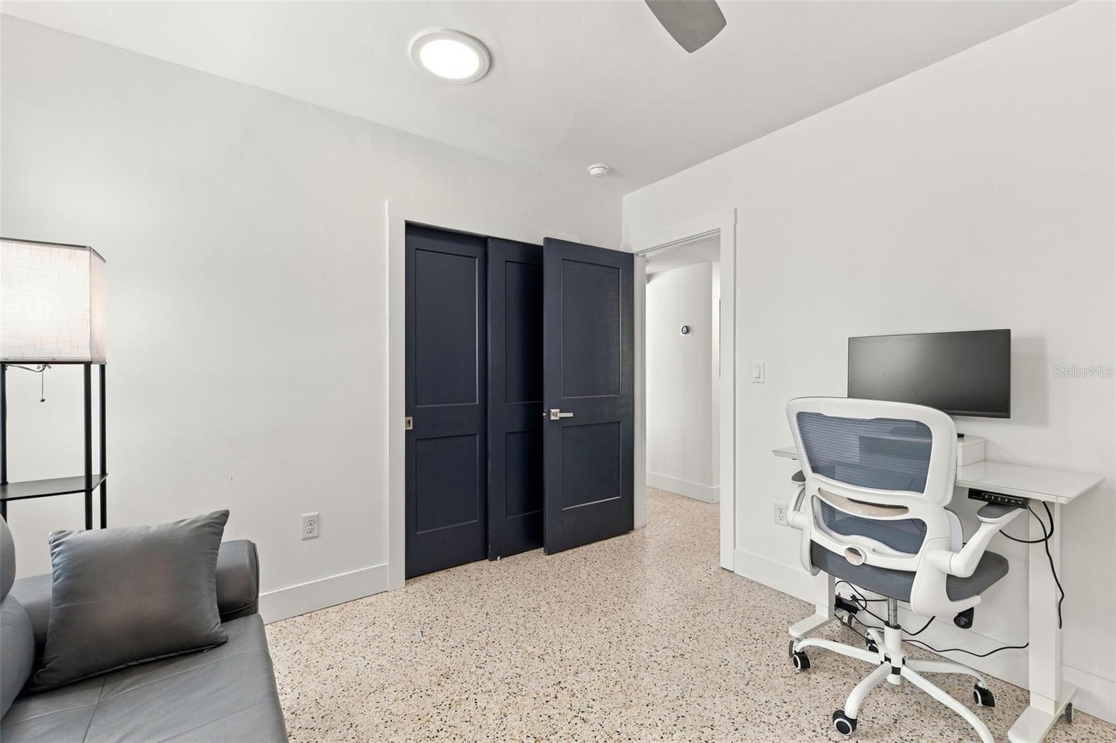 2440 S SHORE DR SE — photo 22