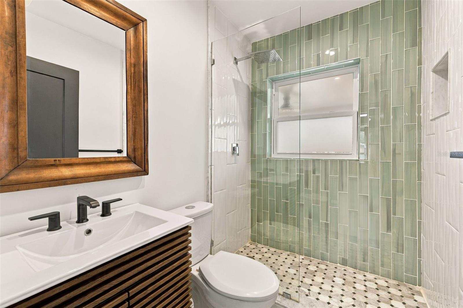 2440 S SHORE DR SE — photo 24