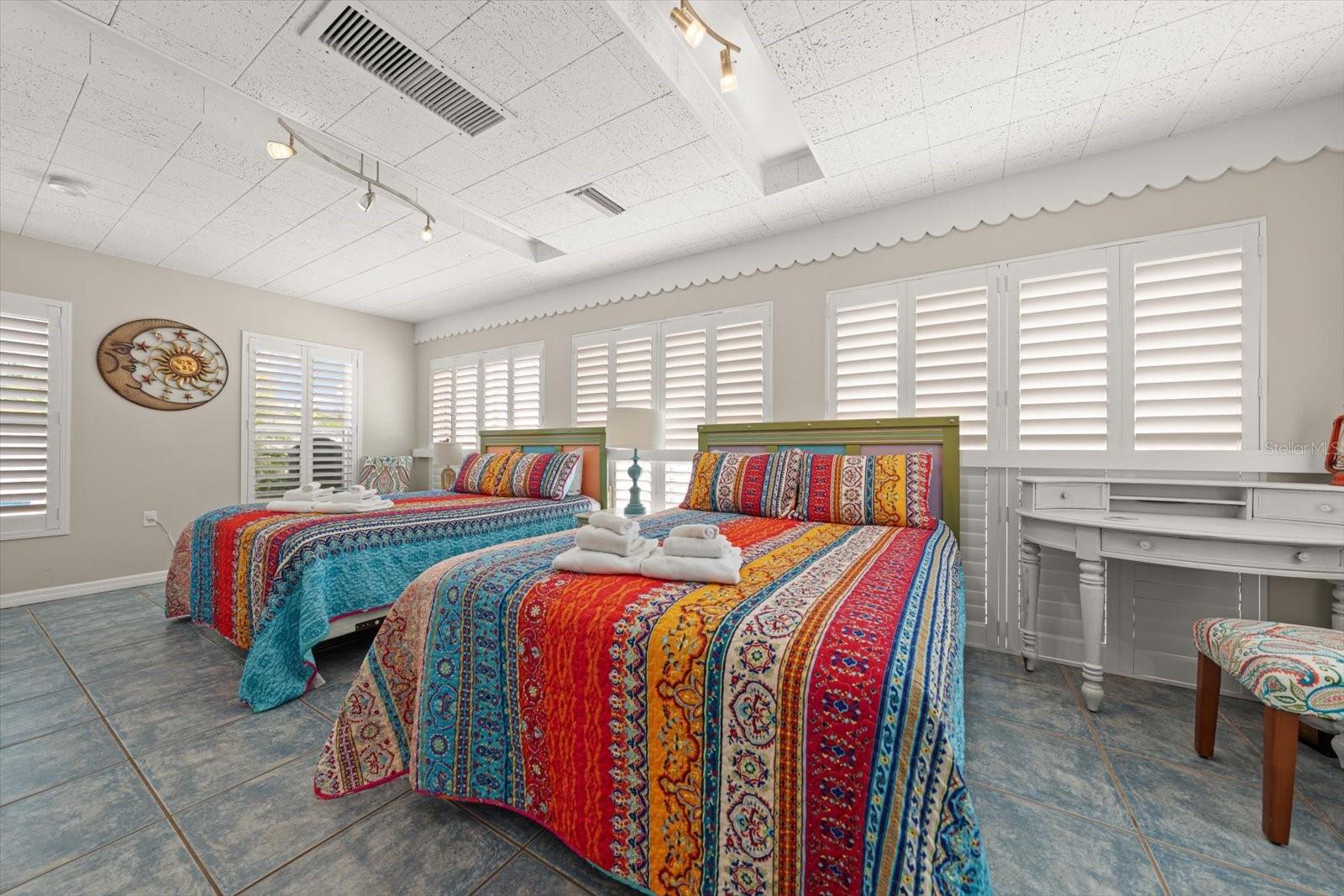 1512 GULF BLVD — photo 47