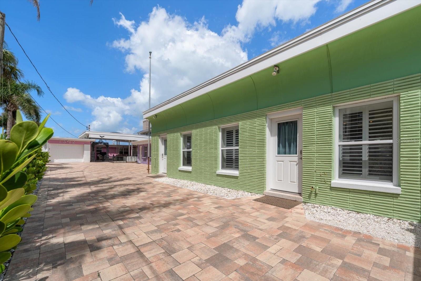 1512 GULF BLVD — photo 34