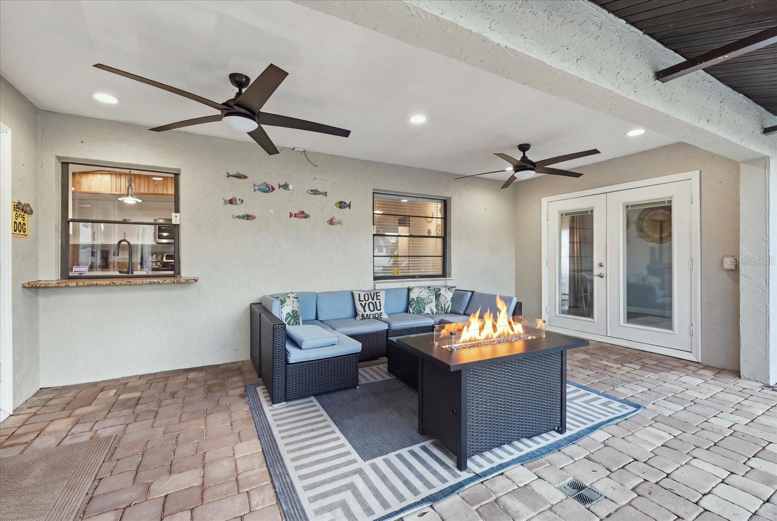 926 PLUM TREE LN — photo 31