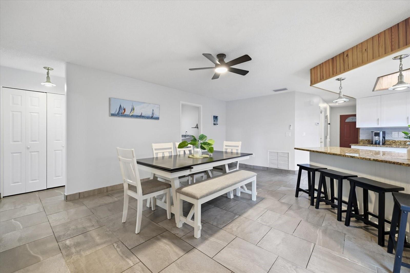 926 PLUM TREE LN — photo 5
