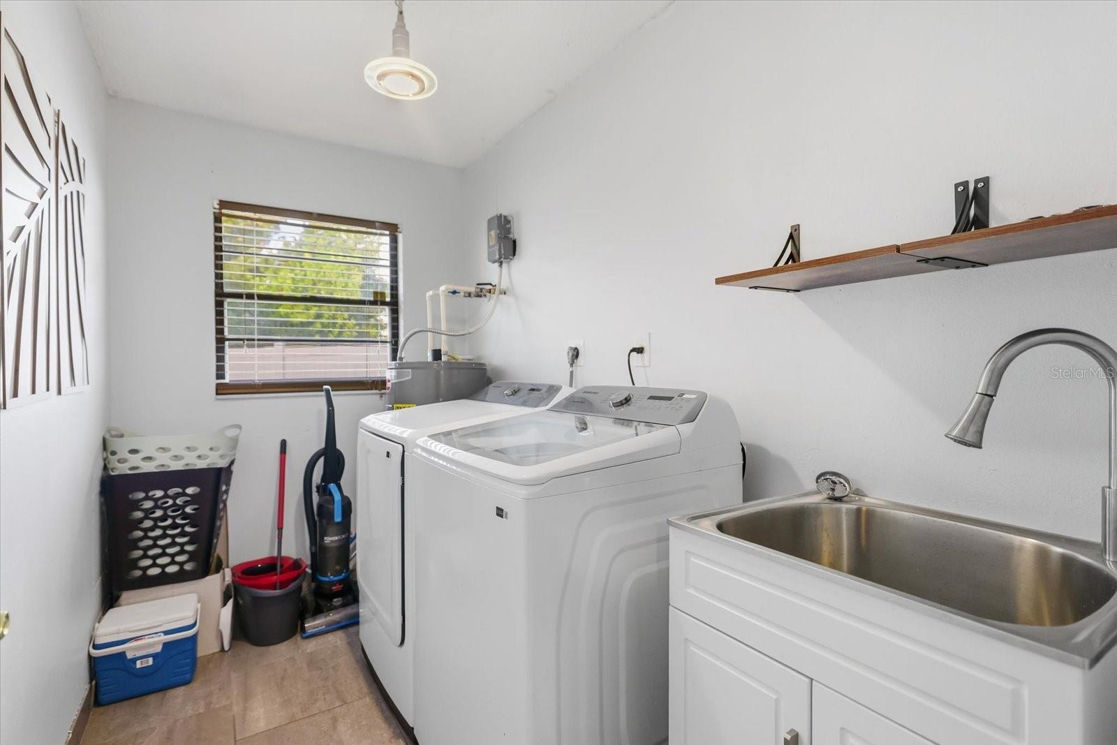 926 PLUM TREE LN — photo 28