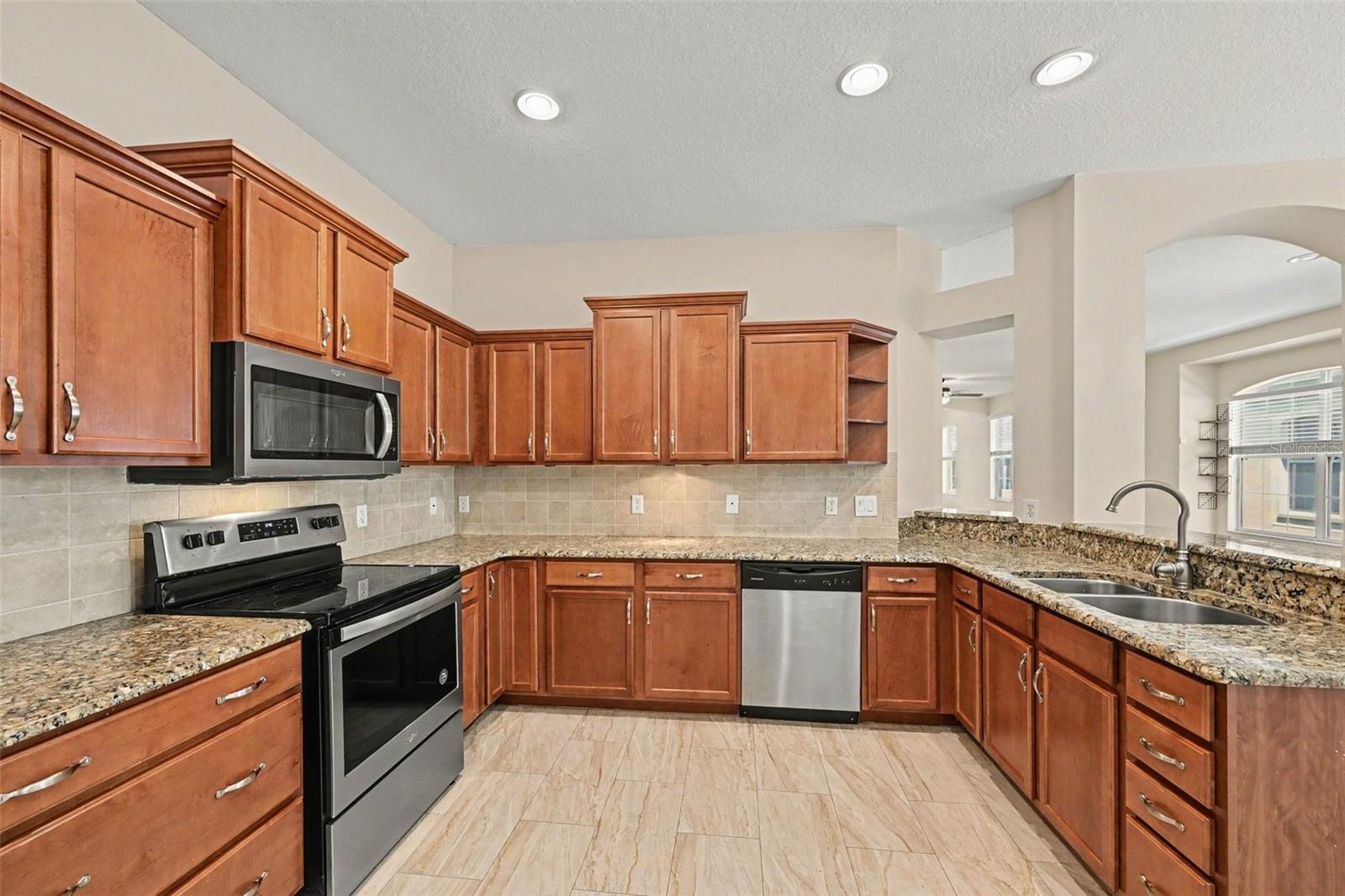11426 CAMBRAY CREEK LOOP — photo 17