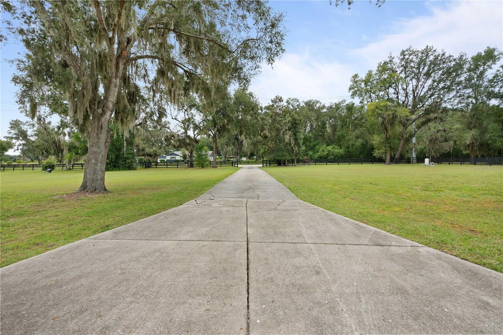 16450 SPRING VALLEY RD — photo 45