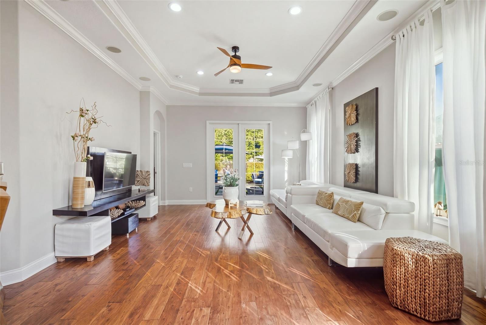 2912 DEVONOAK BLVD — photo 6