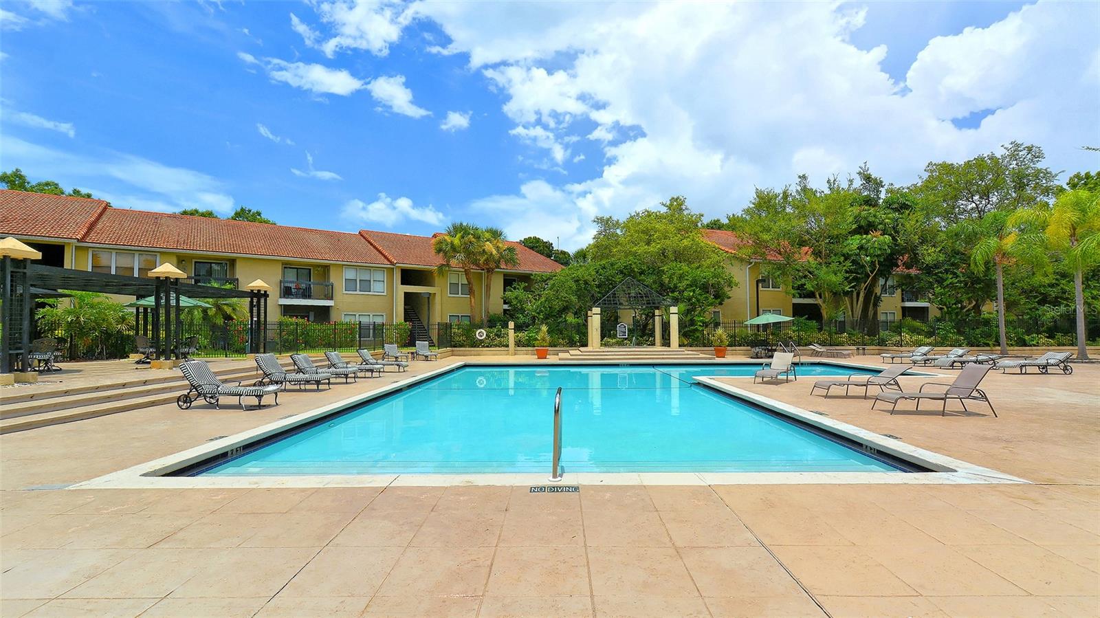 4025 CROCKERS LAKE BLVD #22 — photo 36