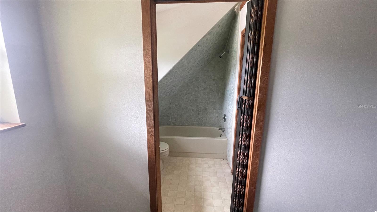 21004 NEGRIL CT — photo 38