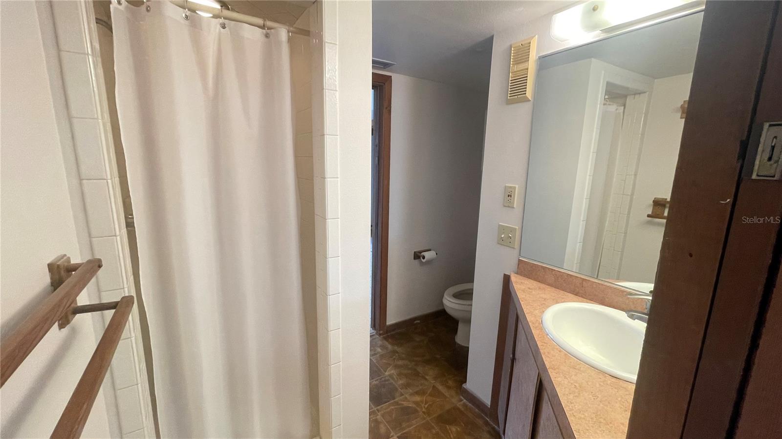 21004 NEGRIL CT — photo 21