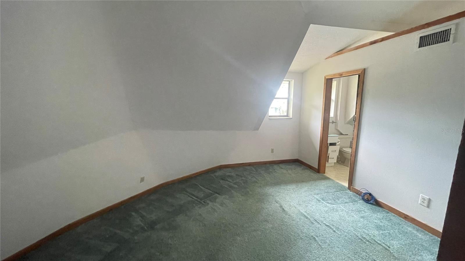 21004 NEGRIL CT — photo 37