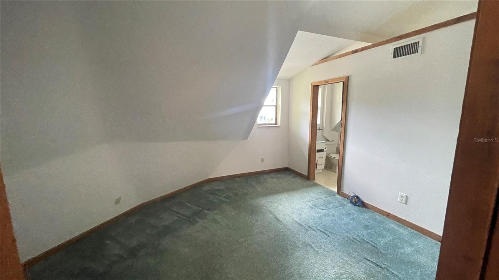 21004 NEGRIL CT — photo 34