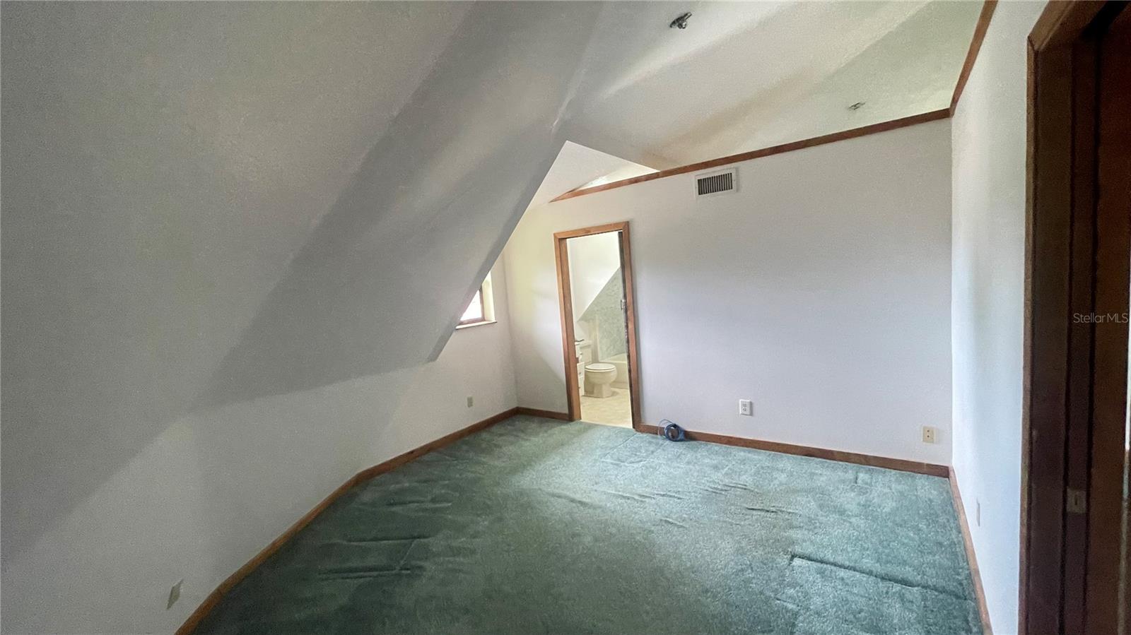 21004 NEGRIL CT — photo 36