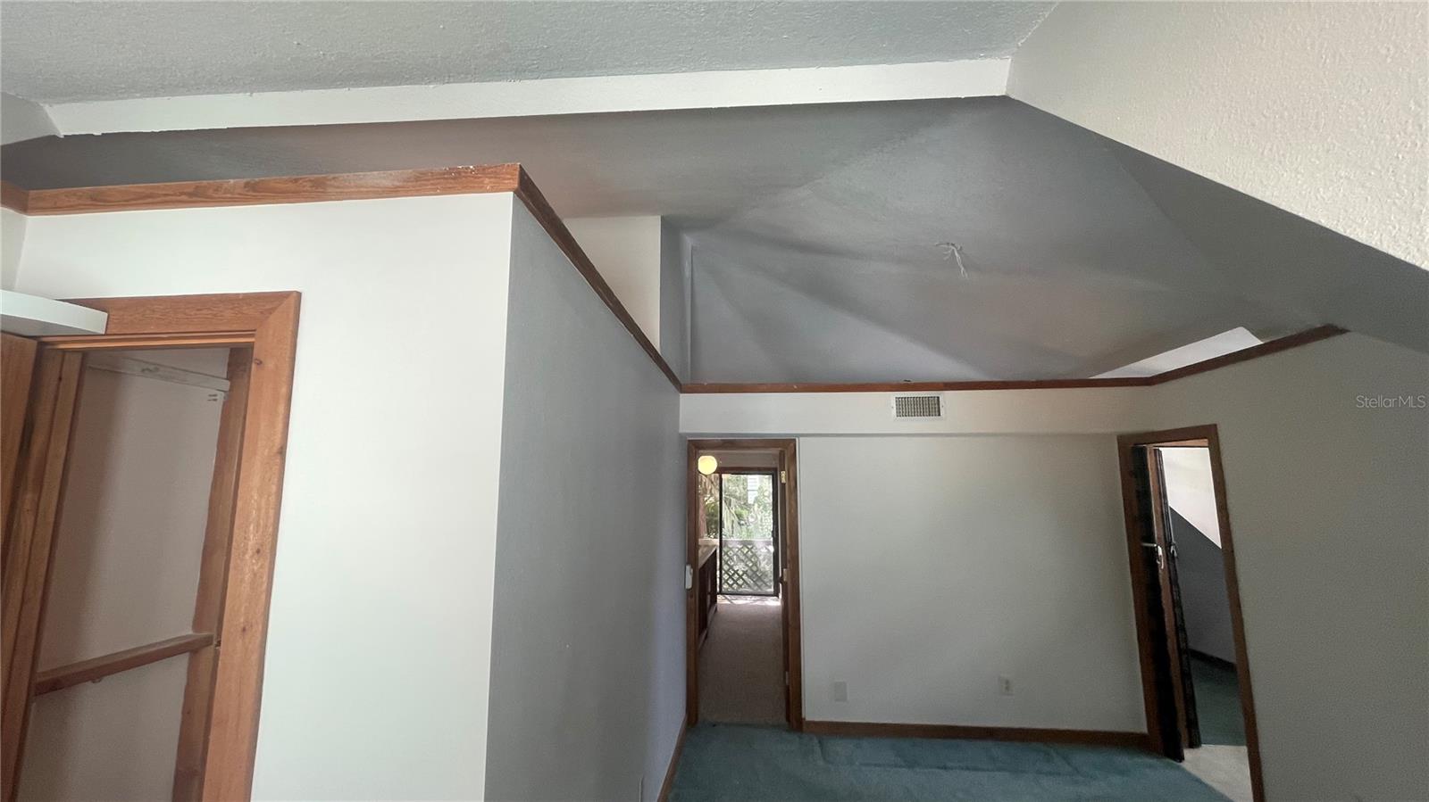 21004 NEGRIL CT — photo 33