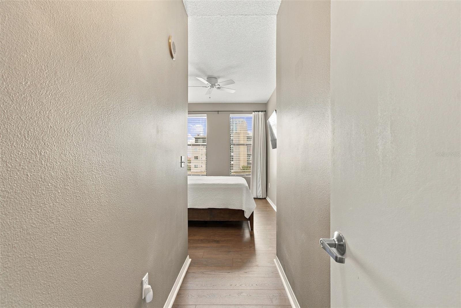 226 5TH AVE N #M05 — photo 30