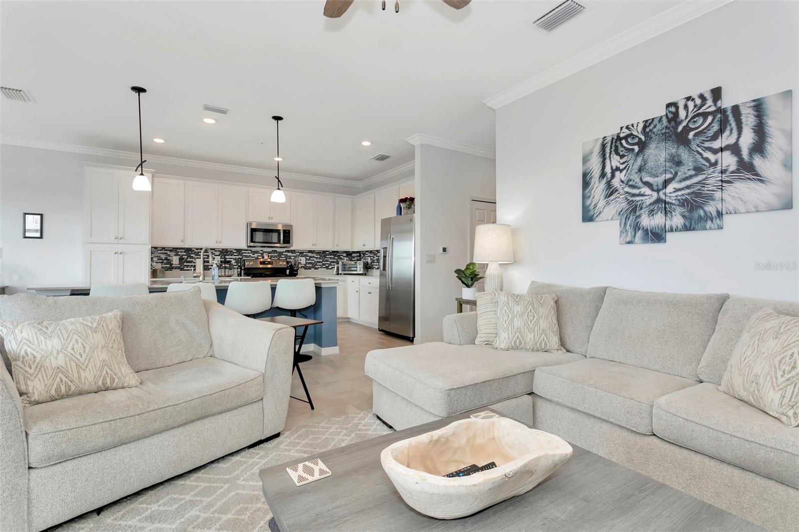 18028 GAWTHROP DR #402 — photo 26