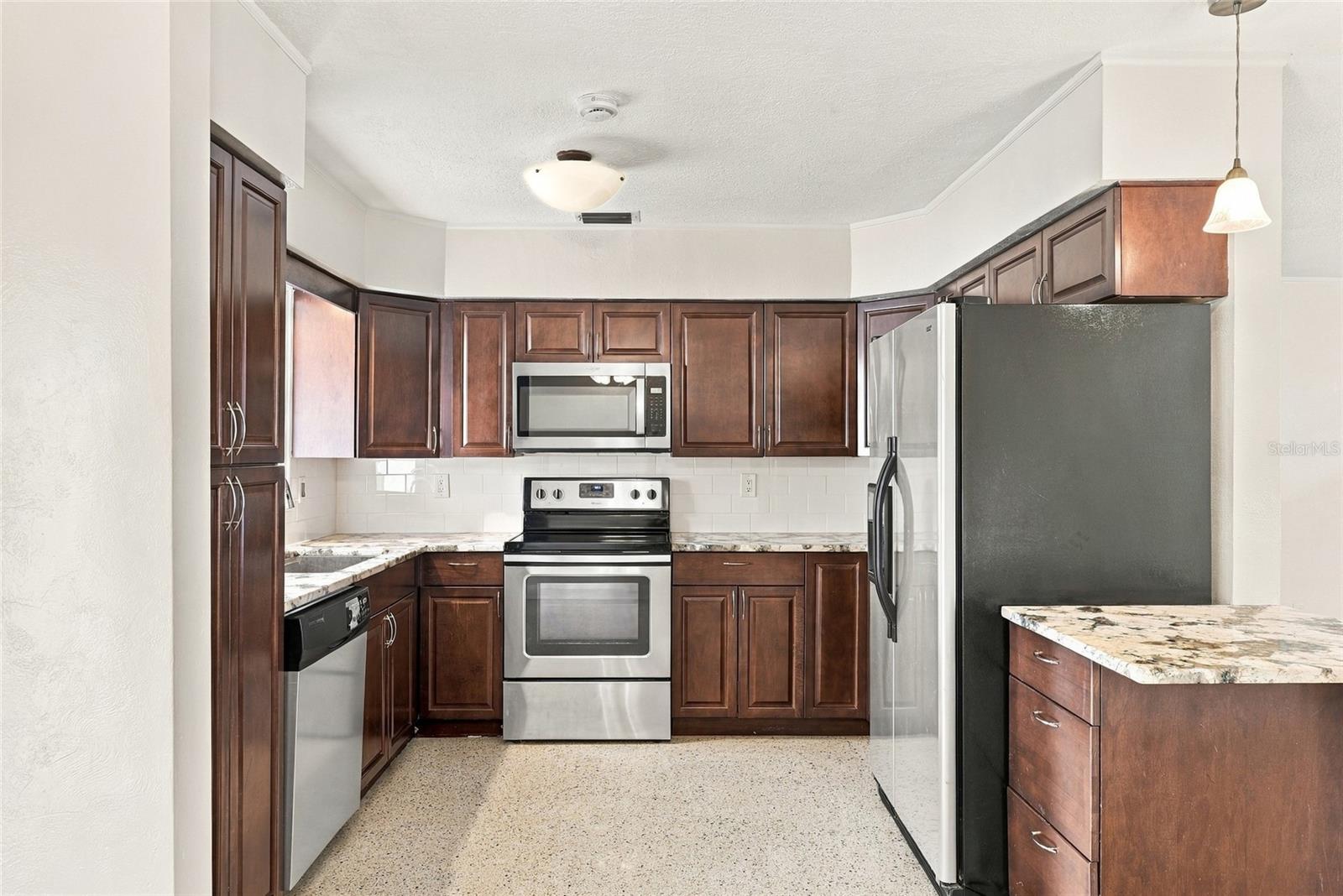 10473 CIRIMOYA LN — photo 10