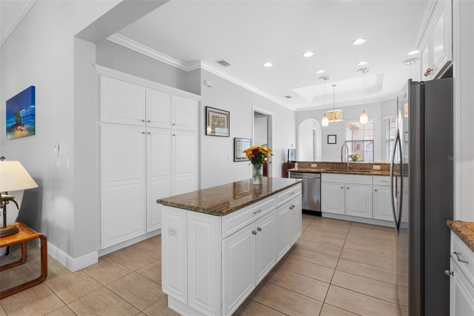 6101 YEATS MANOR DR — photo 15