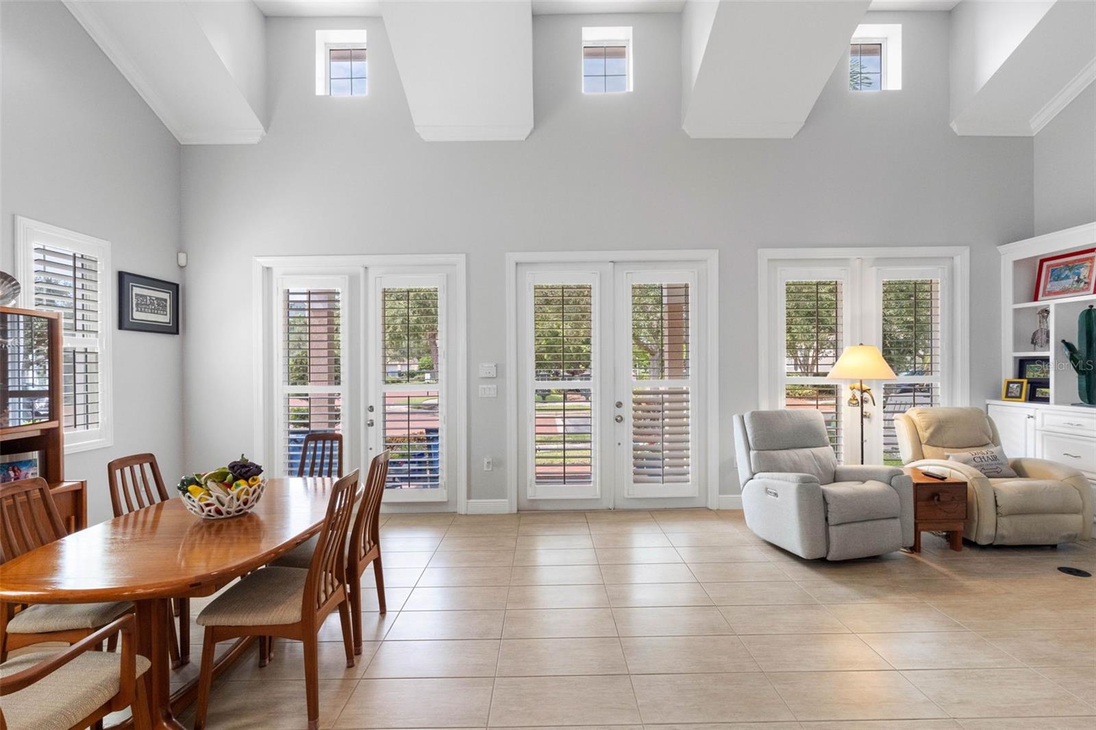 6101 YEATS MANOR DR — photo 7