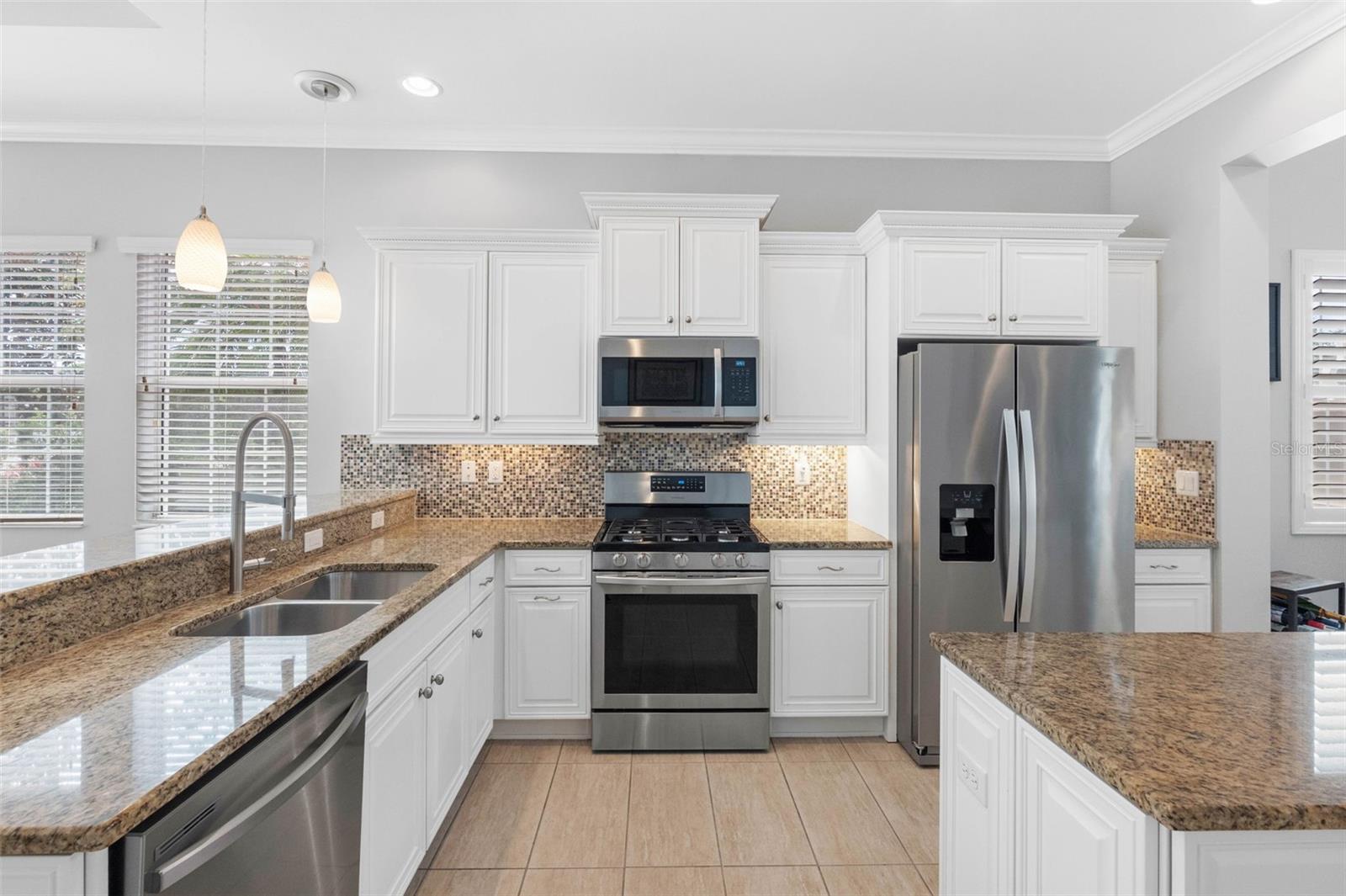 6101 YEATS MANOR DR — photo 12