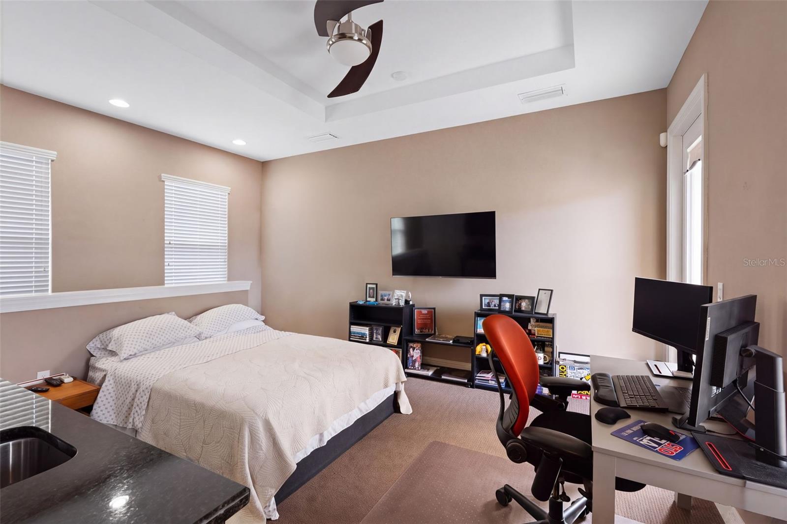 6101 YEATS MANOR DR — photo 38