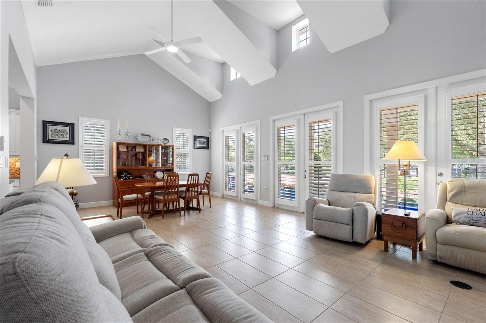 6101 YEATS MANOR DR — photo 8