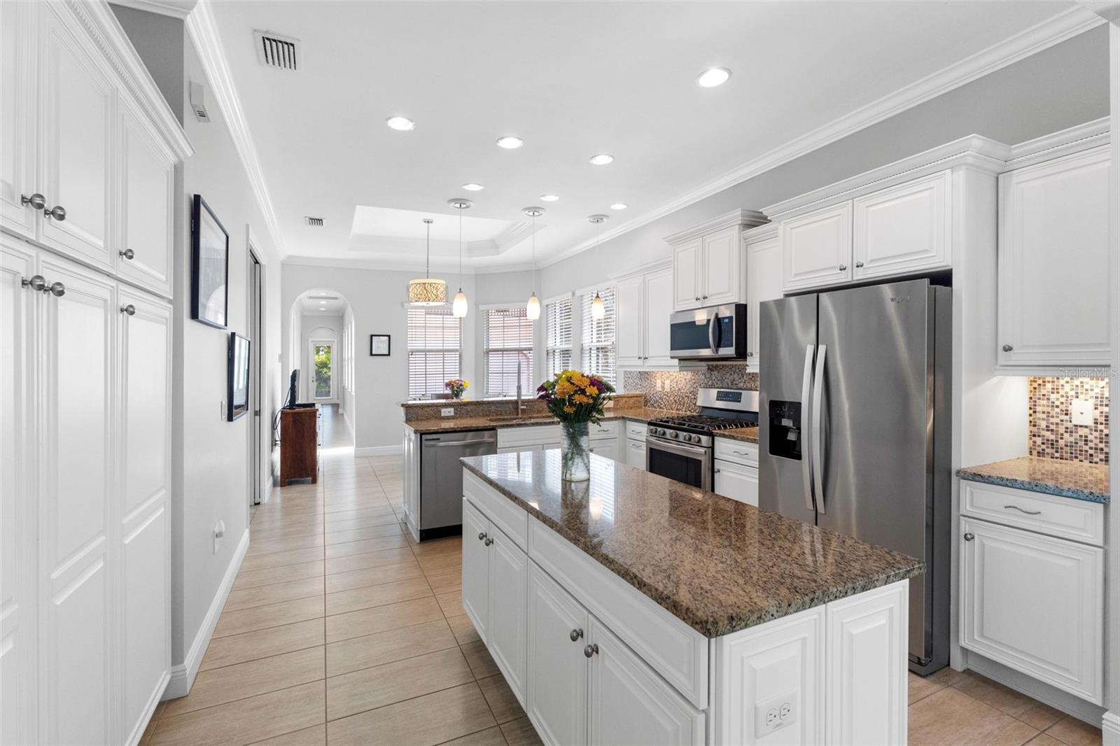 6101 YEATS MANOR DR — photo 17