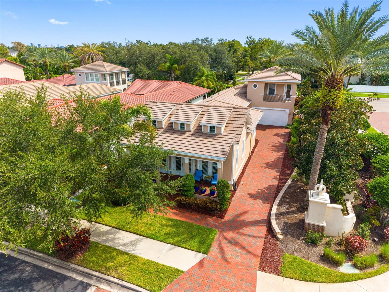 6101 YEATS MANOR DR — photo 50