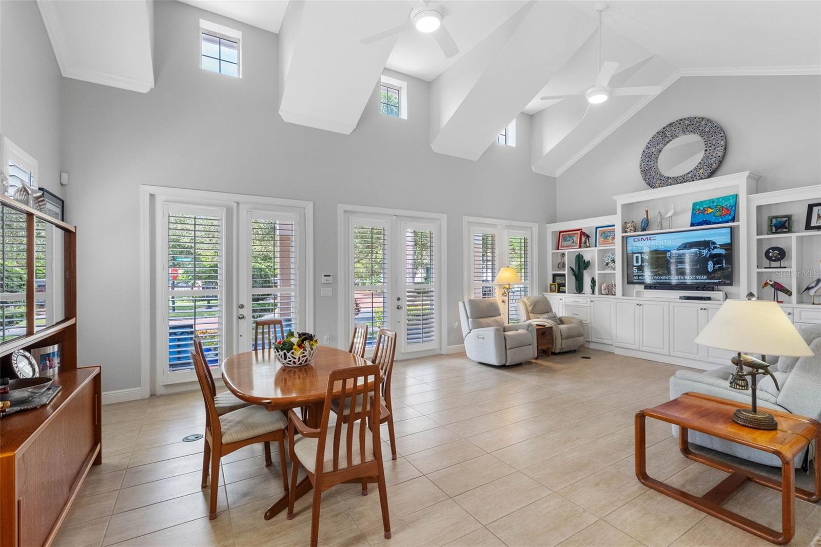 6101 YEATS MANOR DR — photo 9