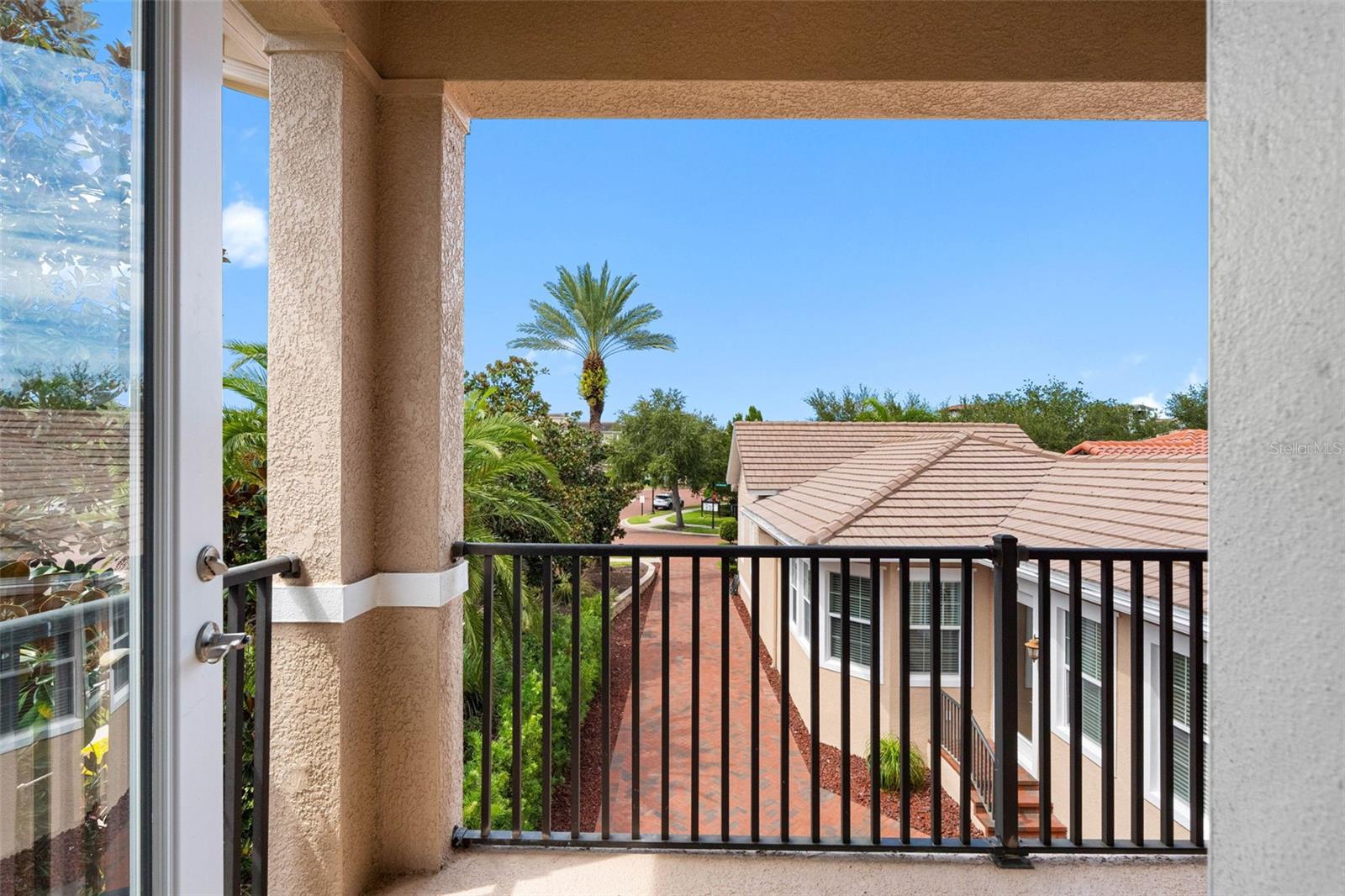 6101 YEATS MANOR DR — photo 43