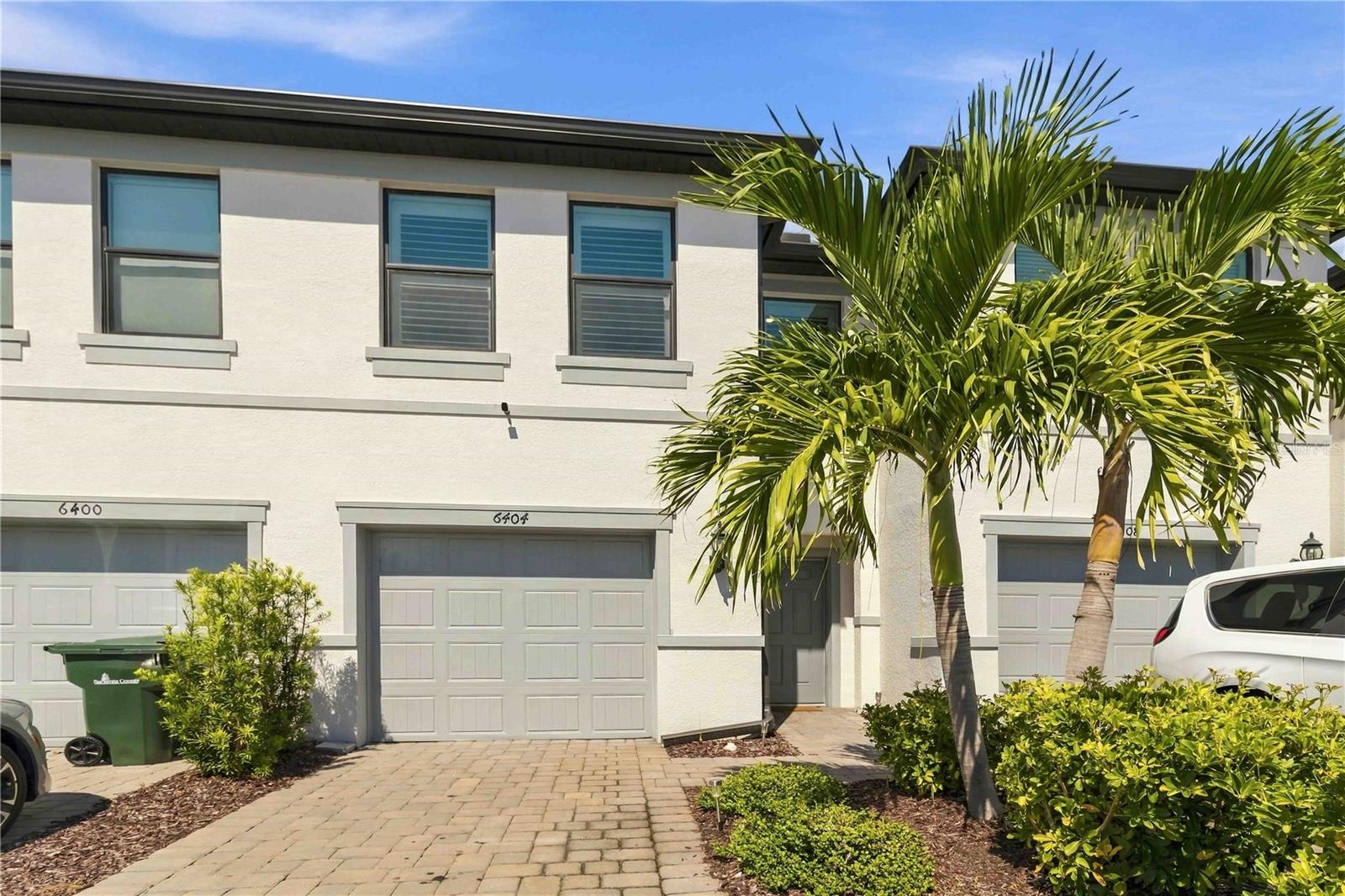 6404 SILVERSTAR DR — photo 2