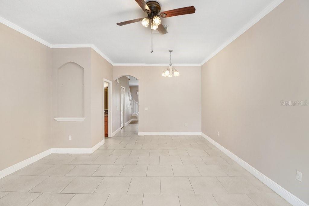 12635 KINGS CROSSING DR — photo 3