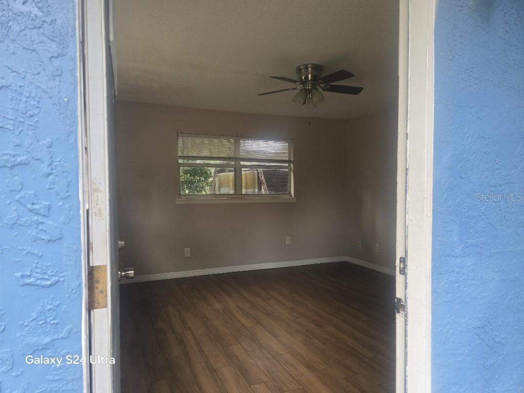 3109 REX AVE — photo 5