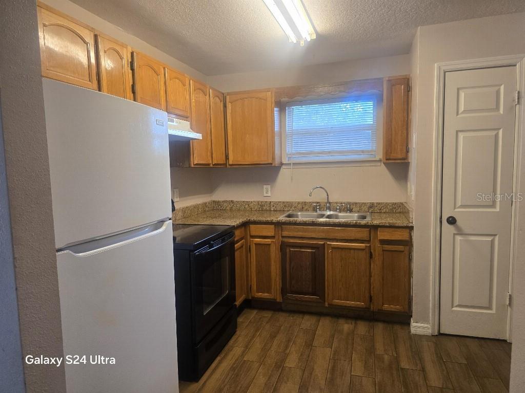 3109 REX AVE — photo 2