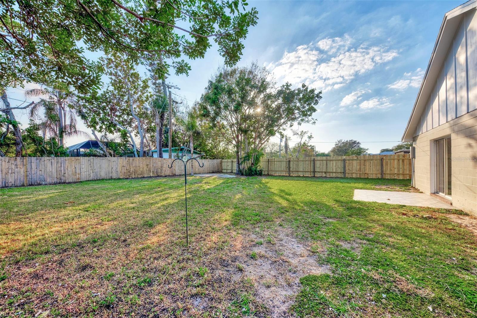 2382 ROSE ST — photo 41