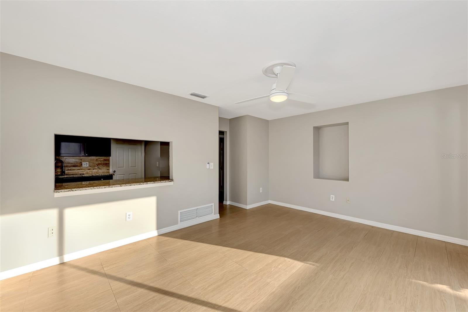 2382 ROSE ST — photo 16