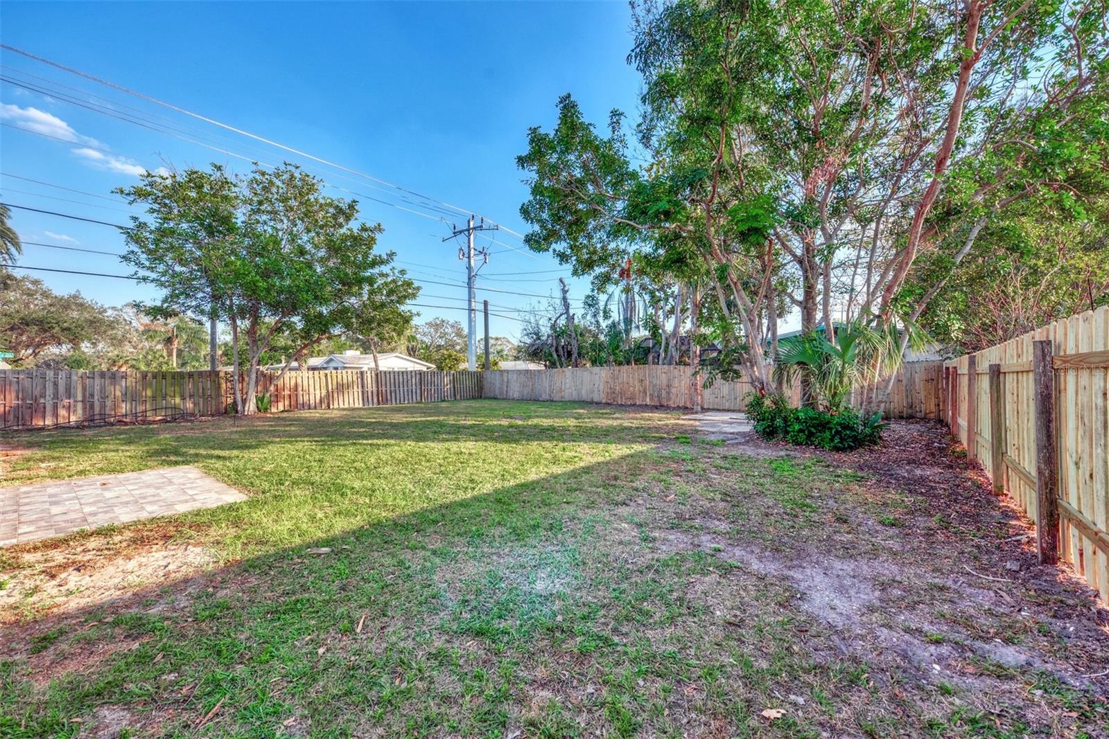 2382 ROSE ST — photo 38