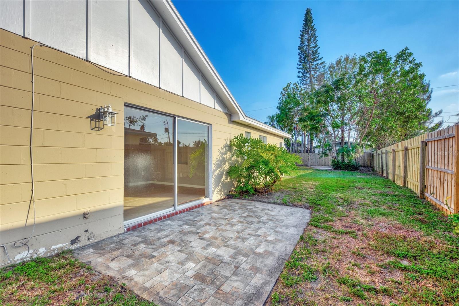2382 ROSE ST — photo 37