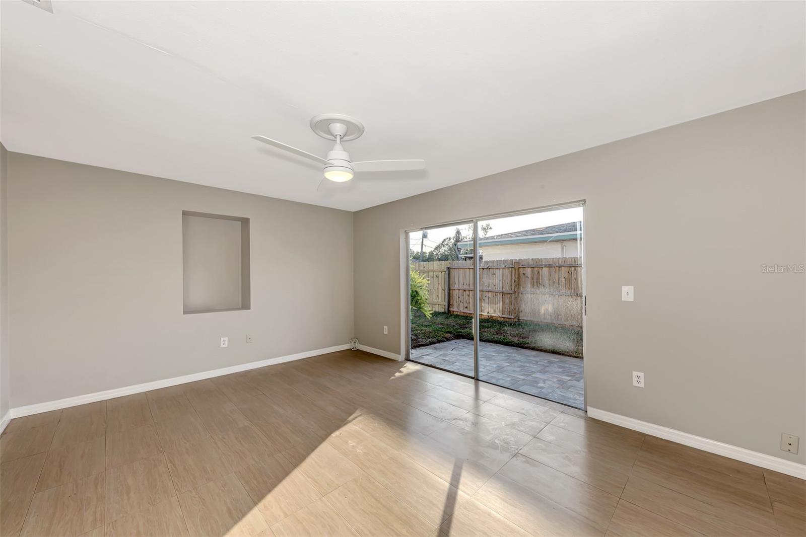 2382 ROSE ST — photo 15
