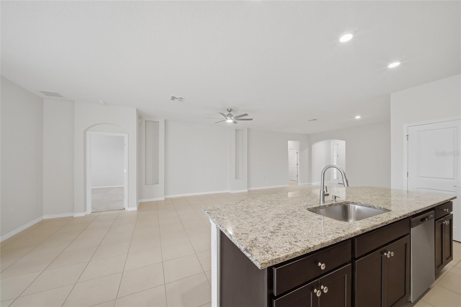 3940 MOSSY LIMB CT — photo 18