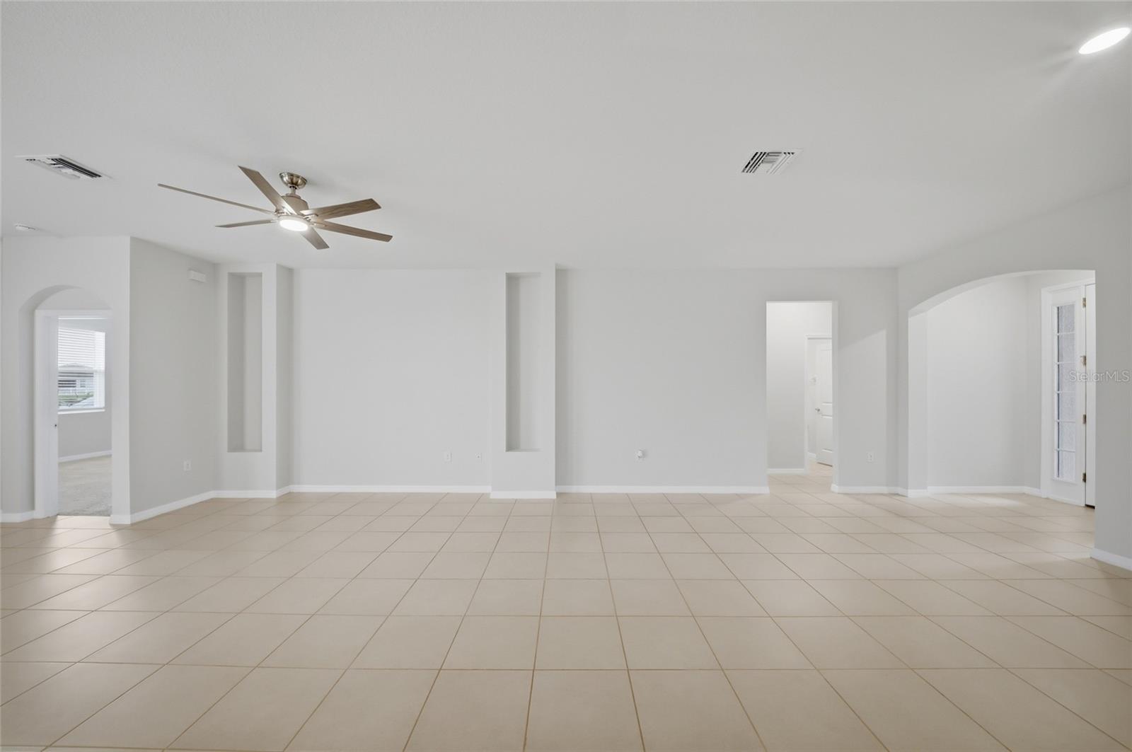 3940 MOSSY LIMB CT — photo 8