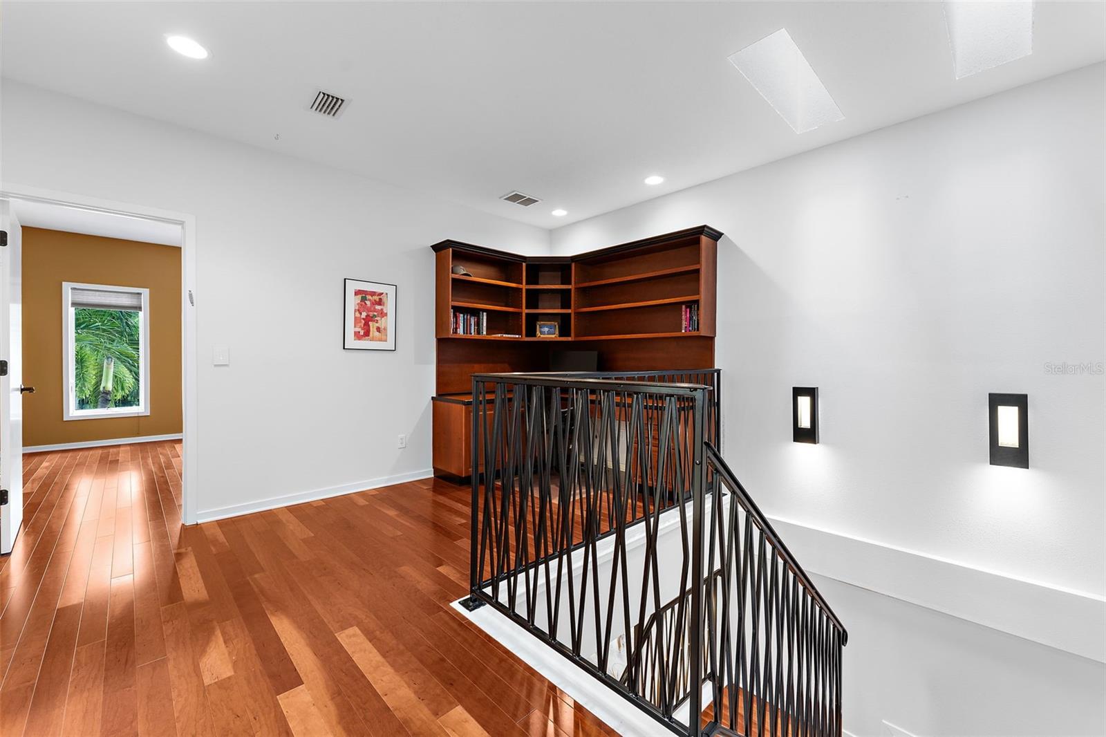 1685 LAUREL ST #4 — photo 18