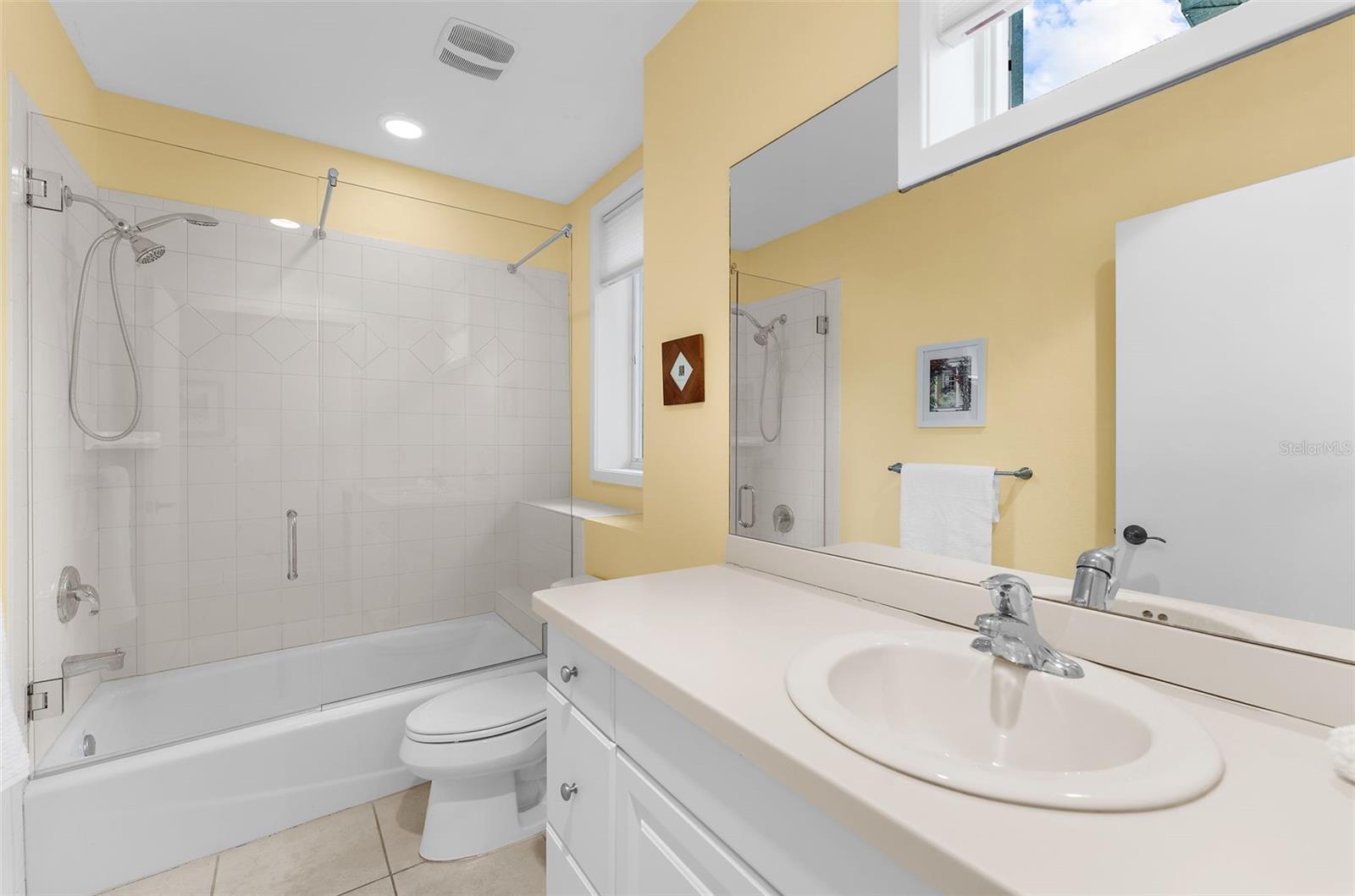 1685 LAUREL ST #4 — photo 17
