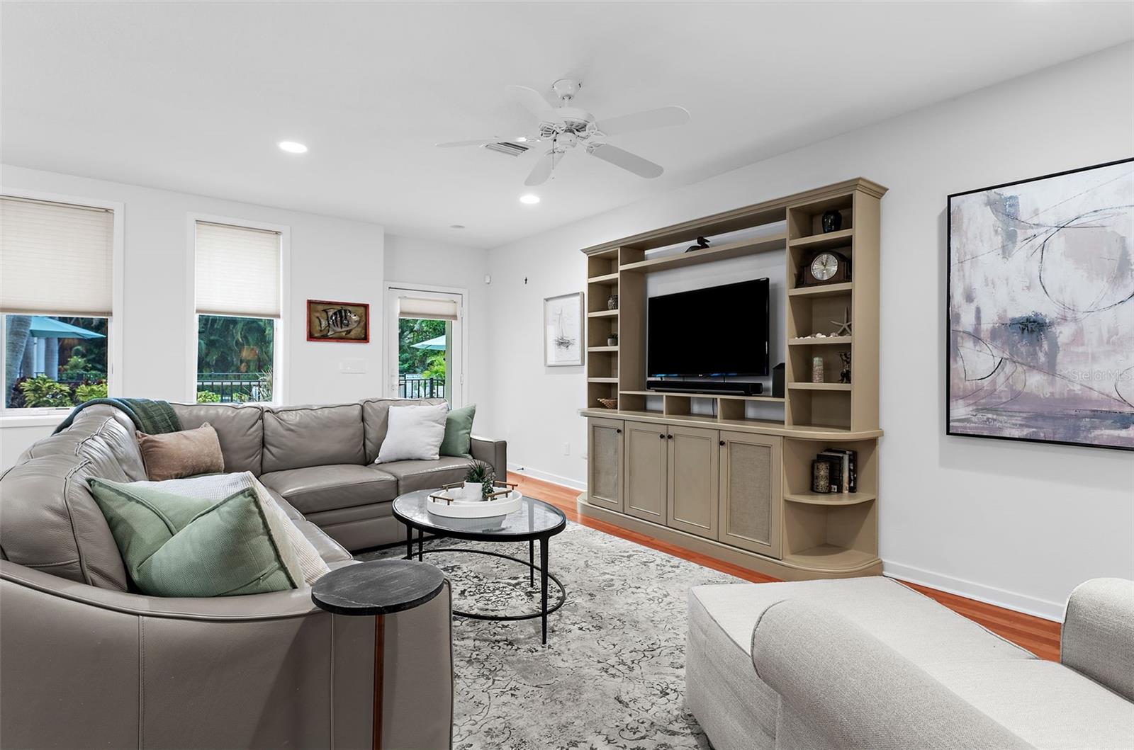 1685 LAUREL ST #4 — photo 14