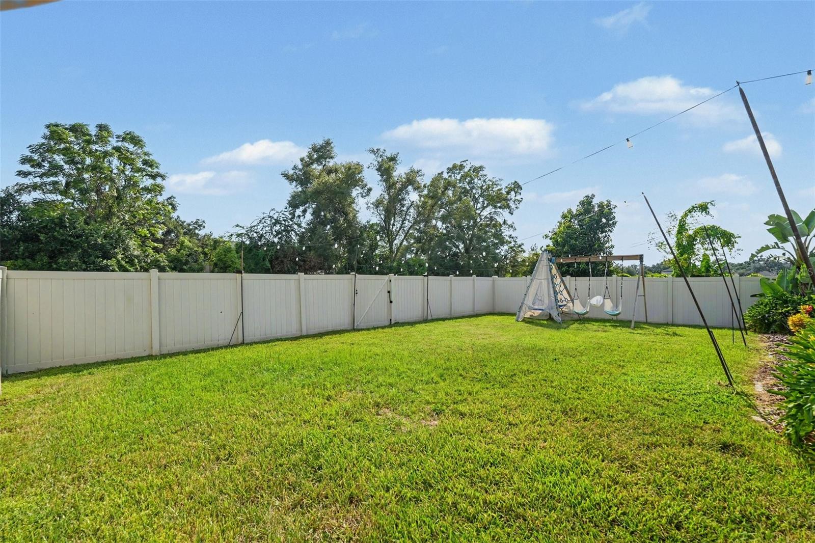 112 ELINA SKY DR — photo 34